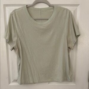 Lululemon Light green tee - size 10
